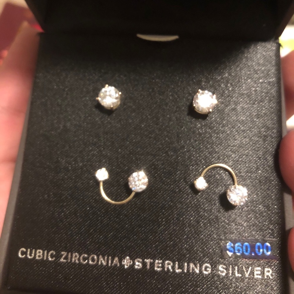 Earring Set - Picture 5 of 6